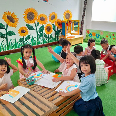 Phát triển khả năng sáng tạo cho bé