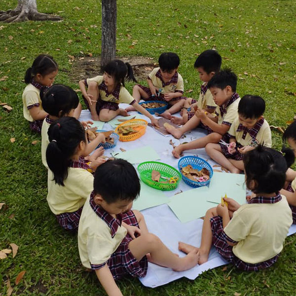 Ngoại khóa tại công viên