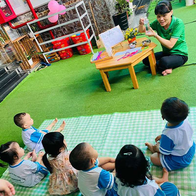 Khám Phá: Khoa Học Làm Bong Bóng Bằng Xà Phòng 