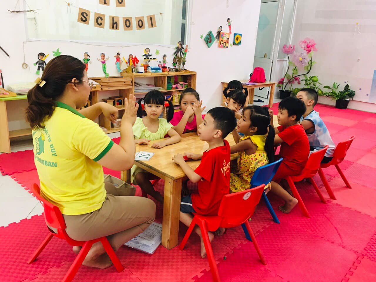 Giờ học Toán Tư duy của các bé lớp Lá Pre 3